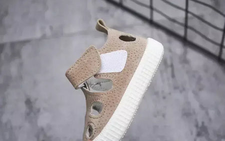 Crianças metade sandálias meninos esportes sapatos casuais recortes oco moda 2024 nova primavera verão crianças meninas sandálias 21-30