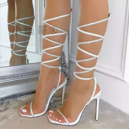 Sandálias femininas com bracelete fino, sapatos de salto alto, diamantes de água, estilo cruzado, calçado de desejo, na moda, verão
