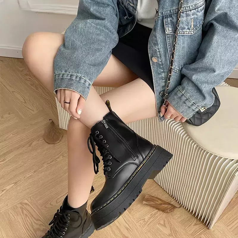 Botas de combate com cordões minimalistas femininas, salto robusto de 5cm, botas de plataforma, sola grossa, aumentar a altura, botas casuais, estilo britânico
