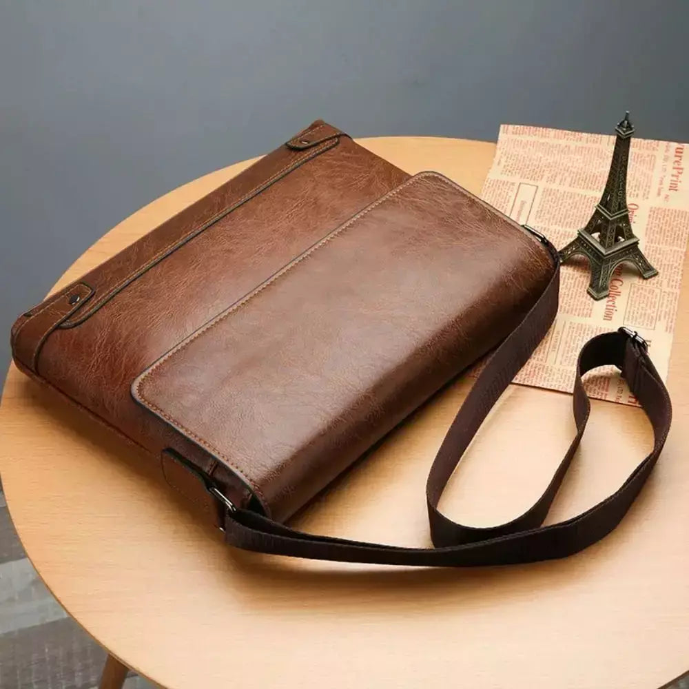 Maleta de couro PU para homens, sacola nova, bolsa de computador retro, designer lateral, bolsa crossbody mensageiro, bolsa de ombro portátil