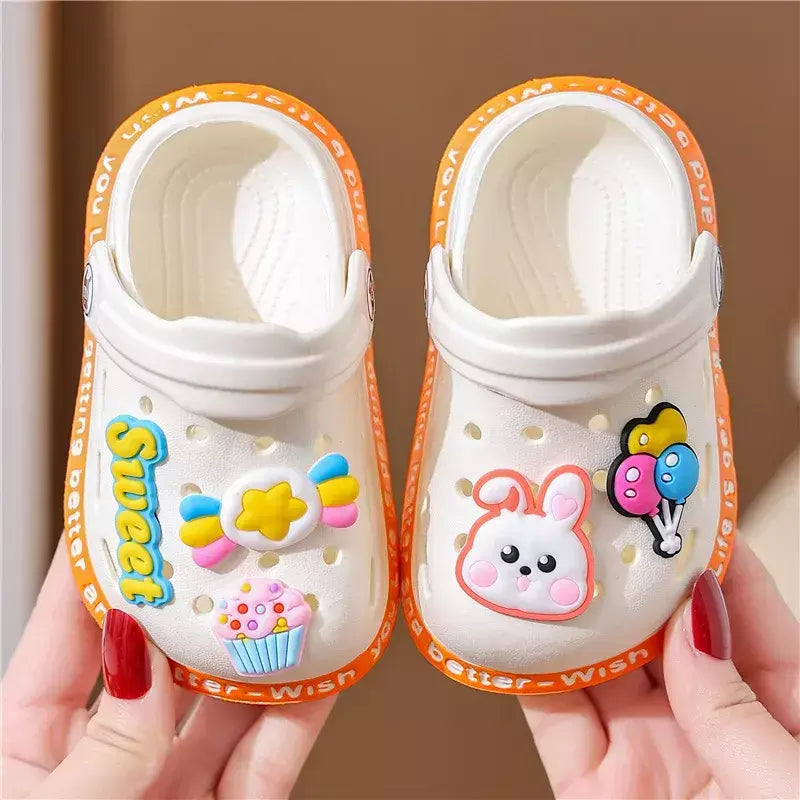 Verão crianças sapatos sandálias buraco sapatos infantis chinelos macio anti-skid design dos desenhos animados buraco sapatos de bebê praia de areia para meninos meninas