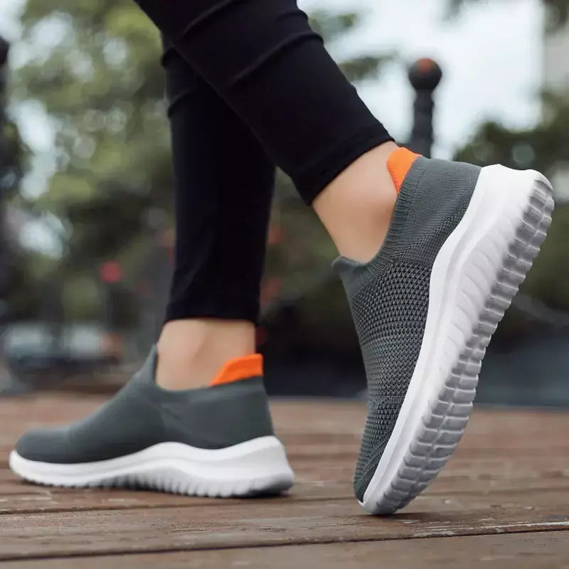 Sapatos masculinos tênis de malha respirável deslizamento em tênis de corrida ao ar livre antiderrapante casal jogging treinamento caminhadas sapatos esportivos