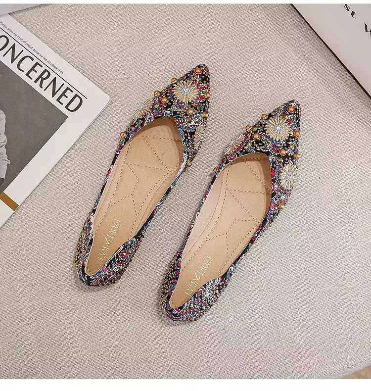 Mocassins lisos de strass de dedo apontado, sapatilhas femininas clássicas, sapatilhas femininas, sapatos de barco macio, rebites, novo, outono, 2022