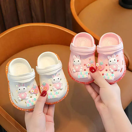 Verão dos desenhos animados coelho urso respirável crianças indoor tamancos sapatos com buracos antiderrapantes unisex chinelos de sola macia crianças sandálias