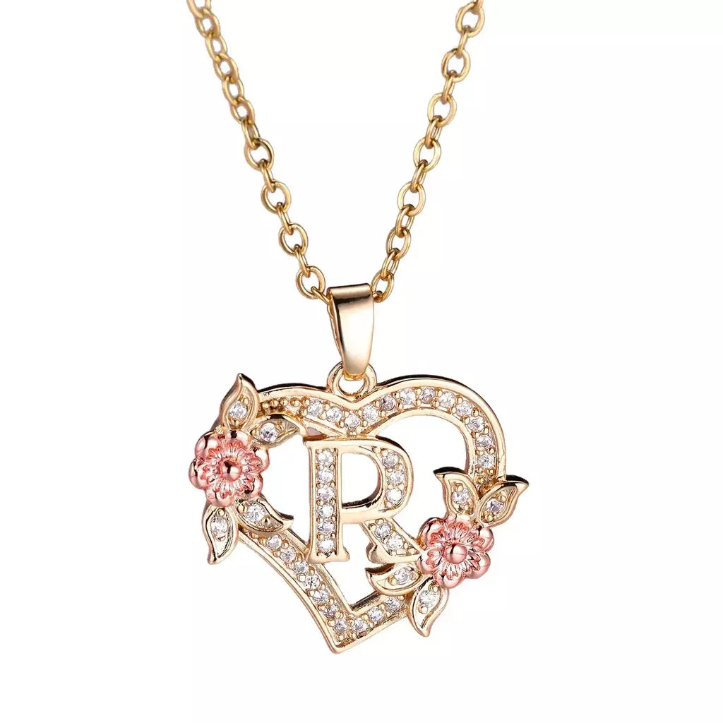 Venda quente oco amor flor 26 letras em inglês pingente de diamante senhora colar pingente personalizado moda clavícula corrente