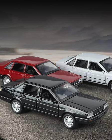 1:32 volkswagen santana liga de metal modelo fundido carro som & luz puxar para trás alta simulação carro de brinquedo das crianças presentes aniversário