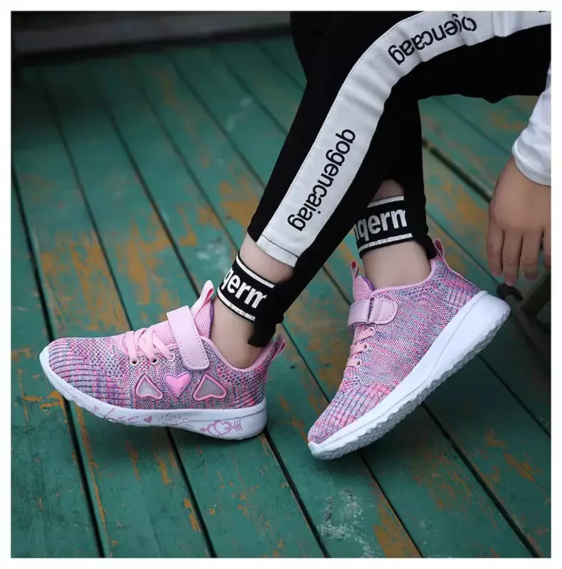 Meninas sapatos casuais luz malha tênis crianças verão primavera outono tenis bonito esporte dos desenhos animados feminino correndo meia calçado