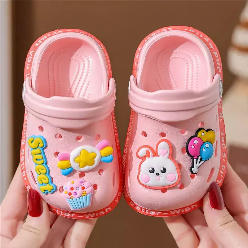 Verão crianças sapatos sandálias buraco sapatos infantis chinelos macio anti-skid design dos desenhos animados buraco sapatos de bebê praia de areia para meninos meninas