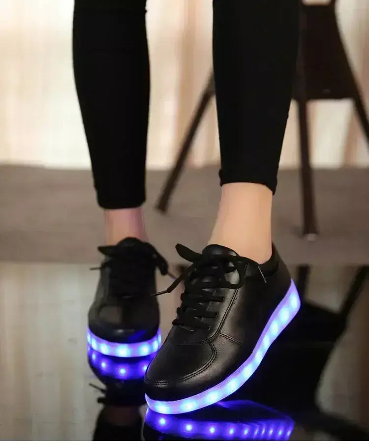 Maogu 2024 adulto unissex das mulheres dos homens criança tênis luminosos brilhante carga usb meninos led colorido light-up sapatos meninas calçados