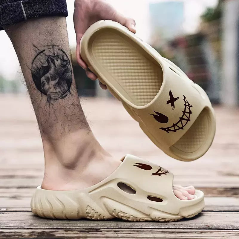 Sandálias antiderrapantes clássicas masculinas, chinelos confortáveis ao ar livre, sapatos macios de EVA, moda jovem, verão, venda quente