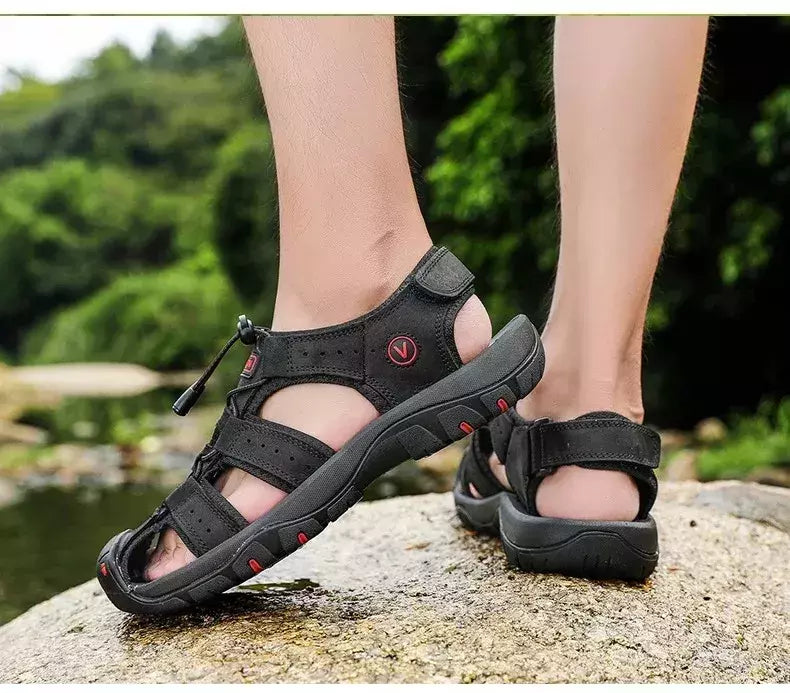 2024 sapatos masculinos de couro verão novo tamanho grande sandálias masculinas sandálias de moda chinelos tamanho grande 38-47 ?