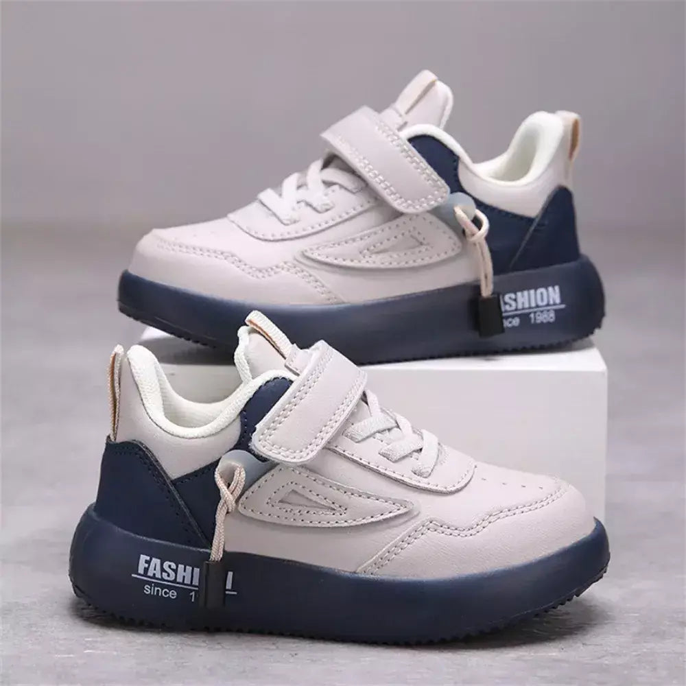 Tenis tênis crianças primavera/outono novos meninos meninas sapatos esportivos casuais sapatos de couro sola macia crianças pequenos sapatos brancos