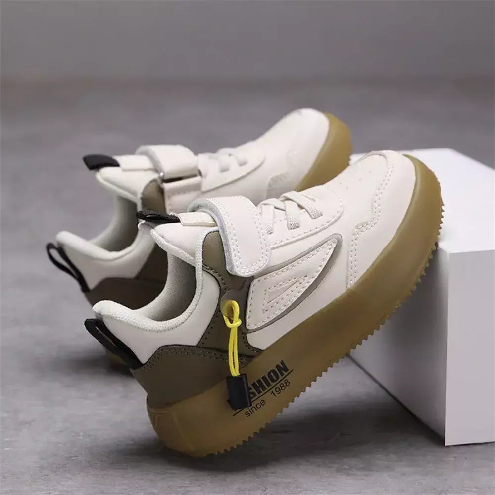 Tenis tênis crianças primavera/outono novos meninos meninas sapatos esportivos casuais sapatos de couro sola macia crianças pequenos sapatos brancos