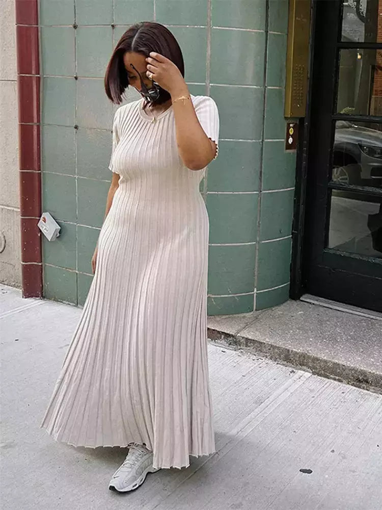 Vestido longo de malha monocromática feminino, manga curta, vestido feminino plissado, gola em O, quadril, primavera, moda verão, feminino, 2022