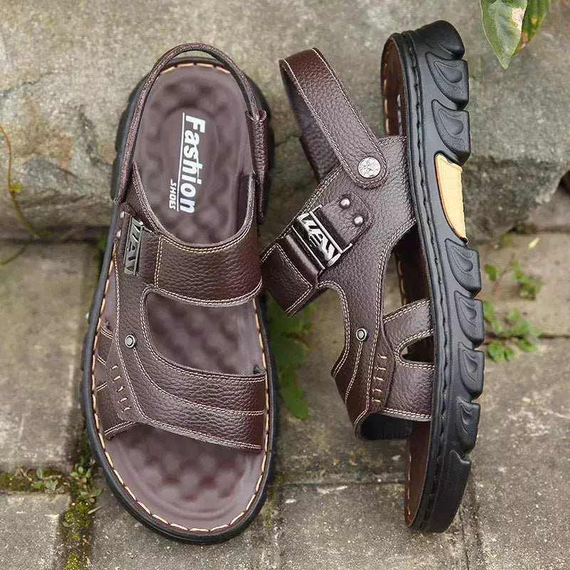 Sandálias de couro genuíno antiderrapante para homens, chinelos macios, sapatos casuais baixos, sapatos nobres masculinos, nova venda quente, 2024
