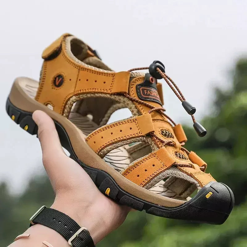 2024 sapatos masculinos de couro verão novo tamanho grande sandálias masculinas sandálias de moda chinelos tamanho grande 38-47 ?