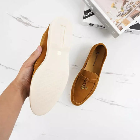 Sapatos de mula de camurça antiderrapante para mulheres, sapatos para dirigir, pingente de metal, marca de luxo, moda casual confortável, Le Fu