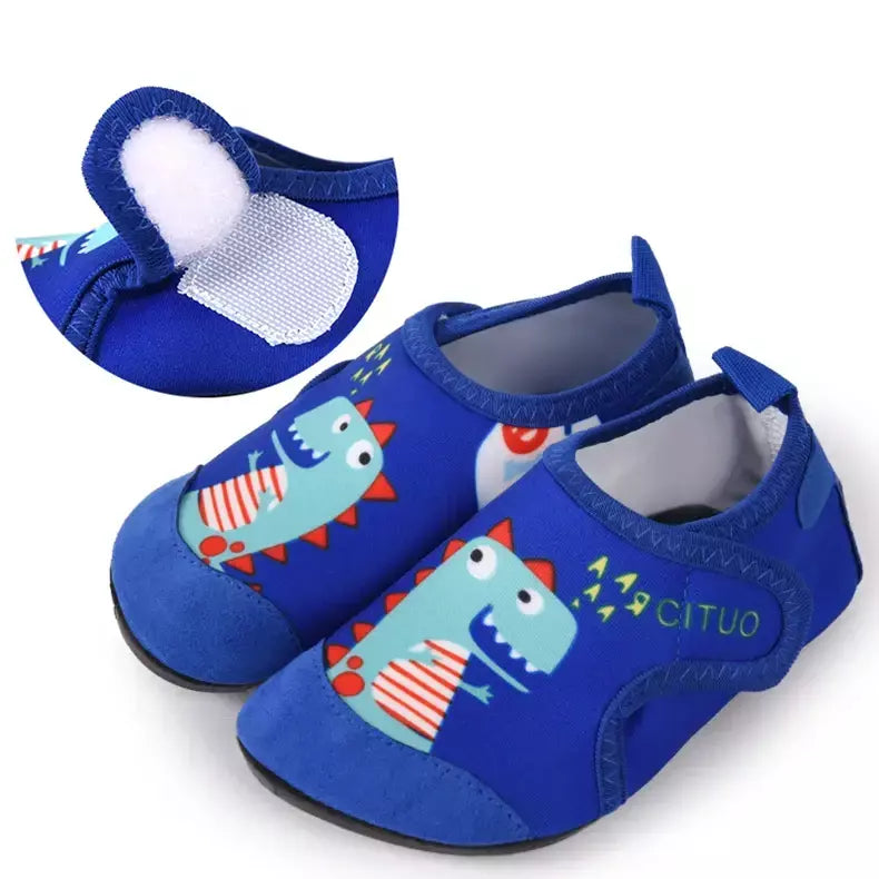 2024 novas crianças sapatos de praia meias de água meninos e meninas casa sapatos do bebê meias interiores dos desenhos animados unicórnio crianças chinelos