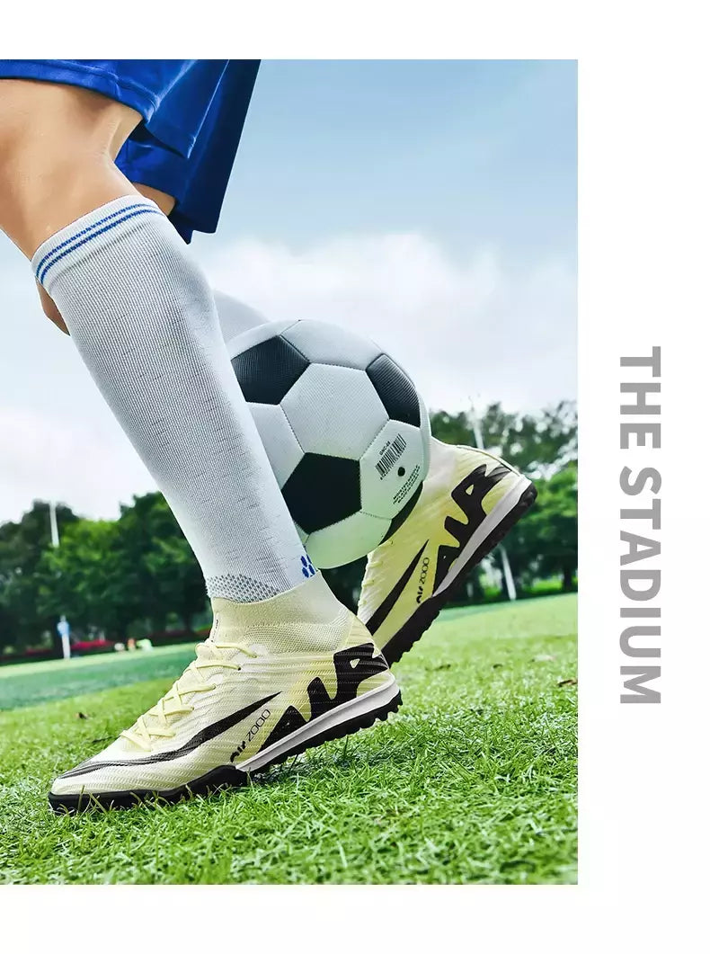 Sapatos de futebol antiderrapantes profissionais para homens, botas de treinamento Grass Society, grampos de qualidade superior, botas originais, novos