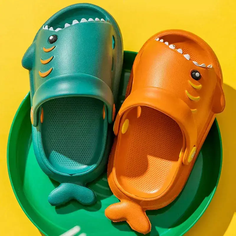 Crianças sandálias dos desenhos animados tubarão verão da criança meninos meninas sola macia sapatos de bebê chinelos antiderrapantes