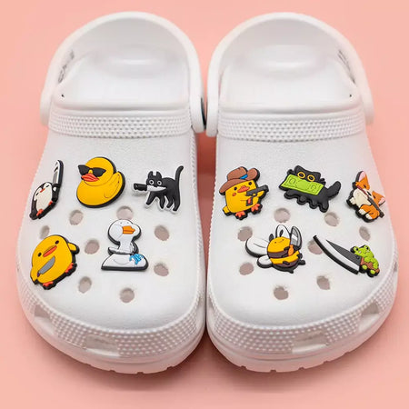1/10 pçs animais dos desenhos animados sapato encantos patos pinguins gatos sapato decorações acessórios sapos cães pinos para mulheres crianças tamancos fivelas